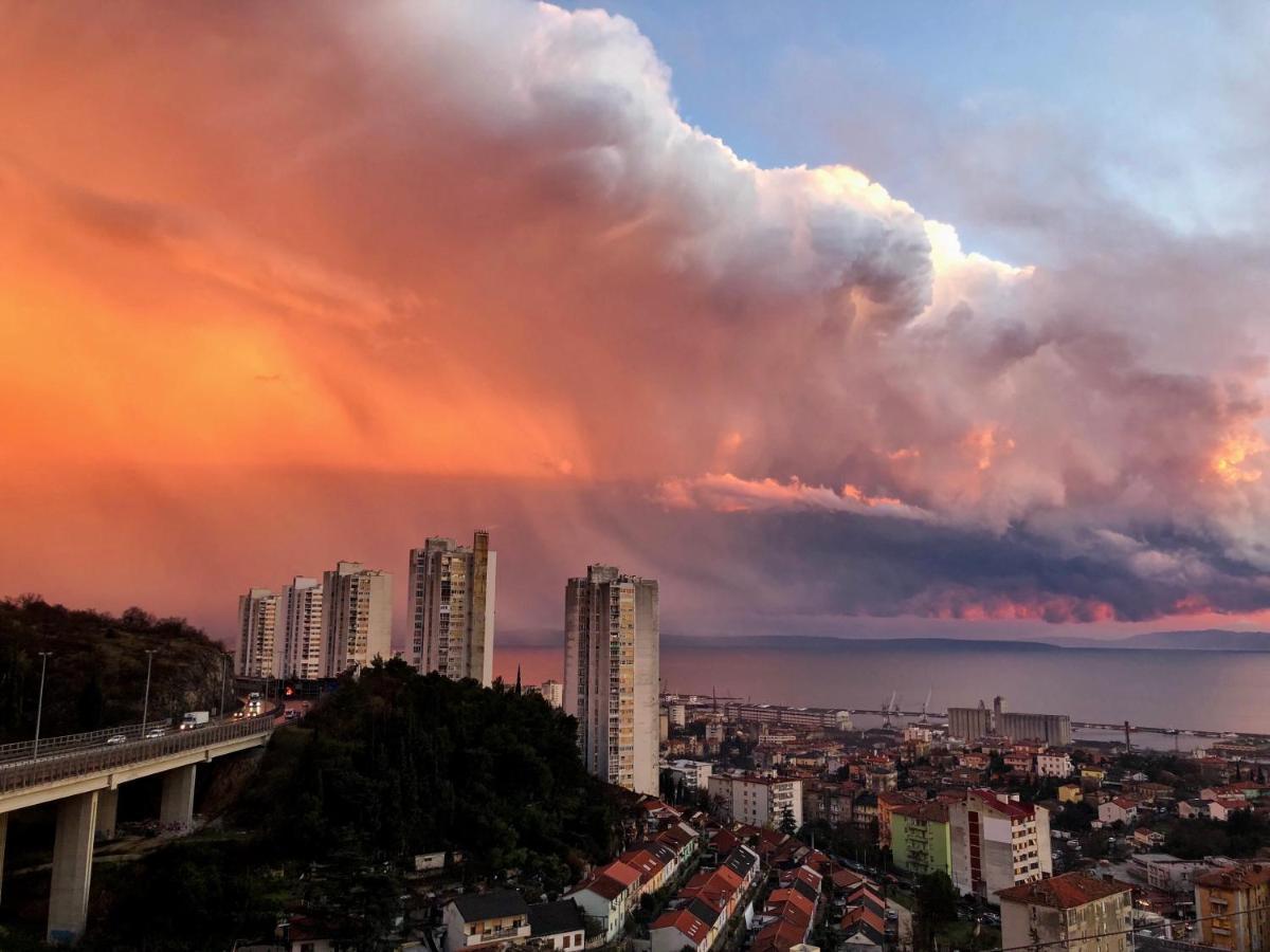 Apartman Luna *** Rijeka Ngoại thất bức ảnh